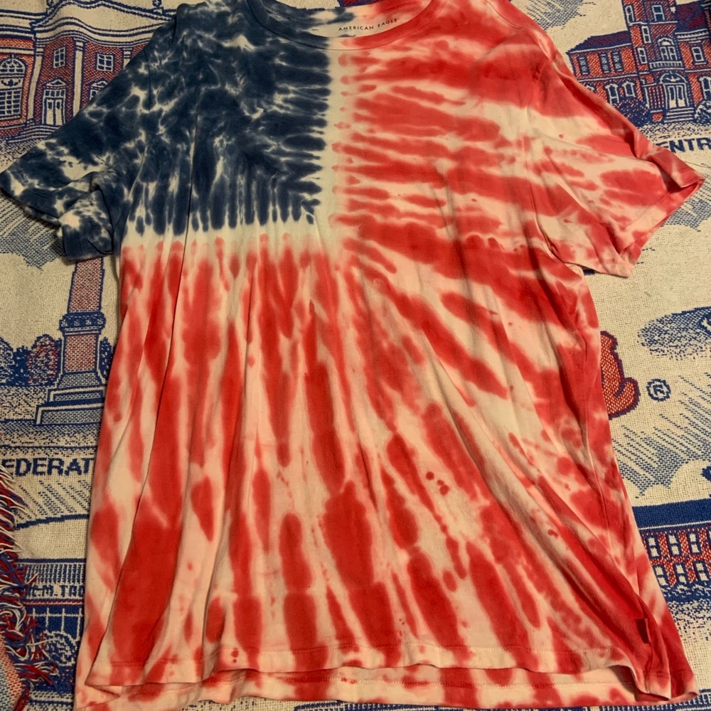 American Eagle Outfitters Red and Blue Tie-Dye Tee